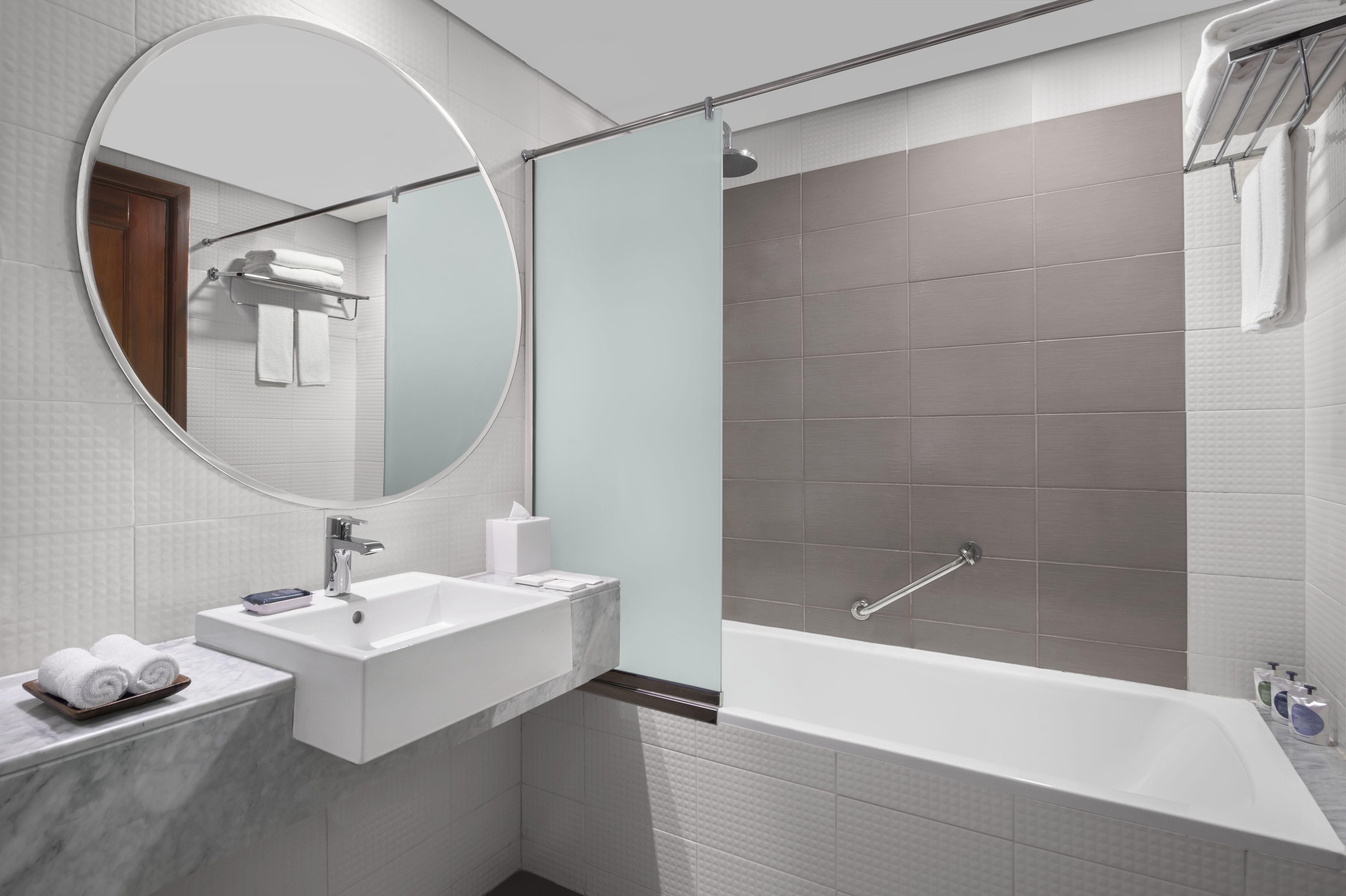 Leva Mazaya Centre Hotel 4*
